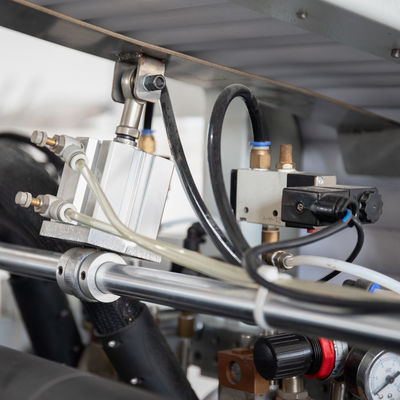 5.5kw End elektrisch angetriebene Filmschneidemaschine zum Drucken von Aluminiumfolien