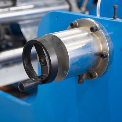 120-450 mm Materialbreite Aluminiumfolie und Dehnfolie Rückwicklung Schneidmaschine