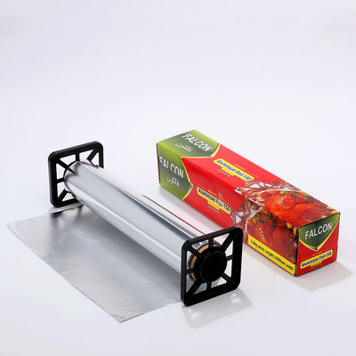 Erwärmen und schmecken Sie die Speisen mit Aluminiumfolie für die Küche