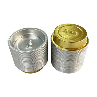 Bestellungen für kleine Backplatten und farblich beschichtete Aluminiumfoliebecher