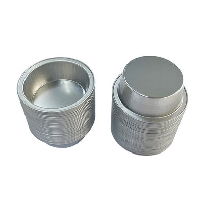 Bestellungen für kleine Backplatten und farblich beschichtete Aluminiumfoliebecher