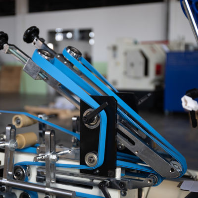 Innovative automatische Kartonbox-Falt-Klebmaschine zum Nähen von Aluminiumfolie-Boxen