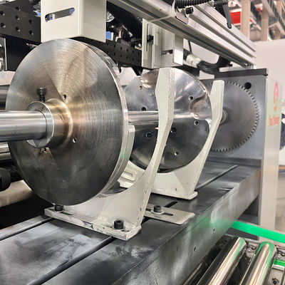Vollautomatische Folienschneidmaschine 4 Spindeln Aluminiumfolien-Rewinder