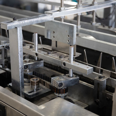 Elektrisch angetriebene automatische Kartonmaschine für Aluminiumfolie-Kartonverpackungen