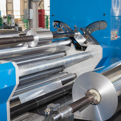 Computergesteuerte Schneidmaschine für leicht zu bedienendes Holzverpackungsmaterial Aluminiumfolie